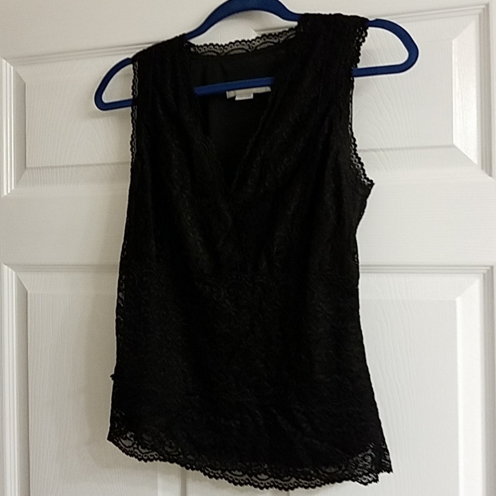 Sleeveless lace top